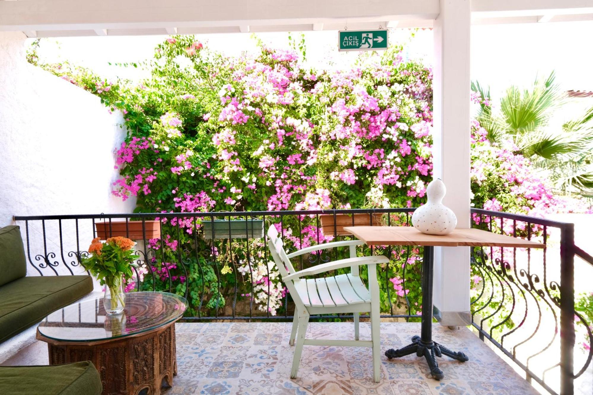 Krem Hotel Alacati Exterior photo
